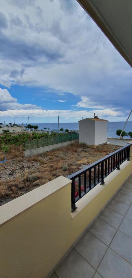 Eirini Apts On The Beach Psari Forada Exteriér fotografie