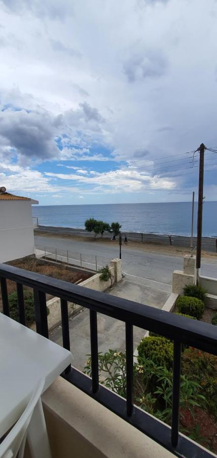 Eirini Apts On The Beach Psari Forada Exteriér fotografie